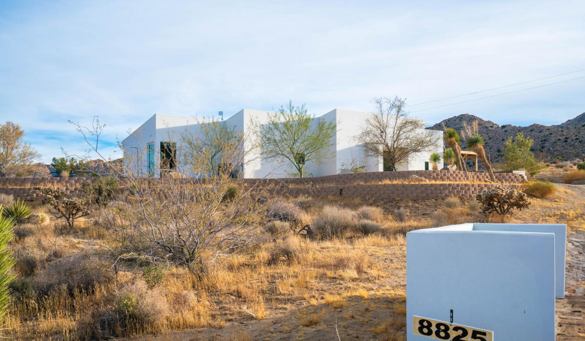 Experience Desert Serenity Gateway To Joshua Tree Luaran gambar