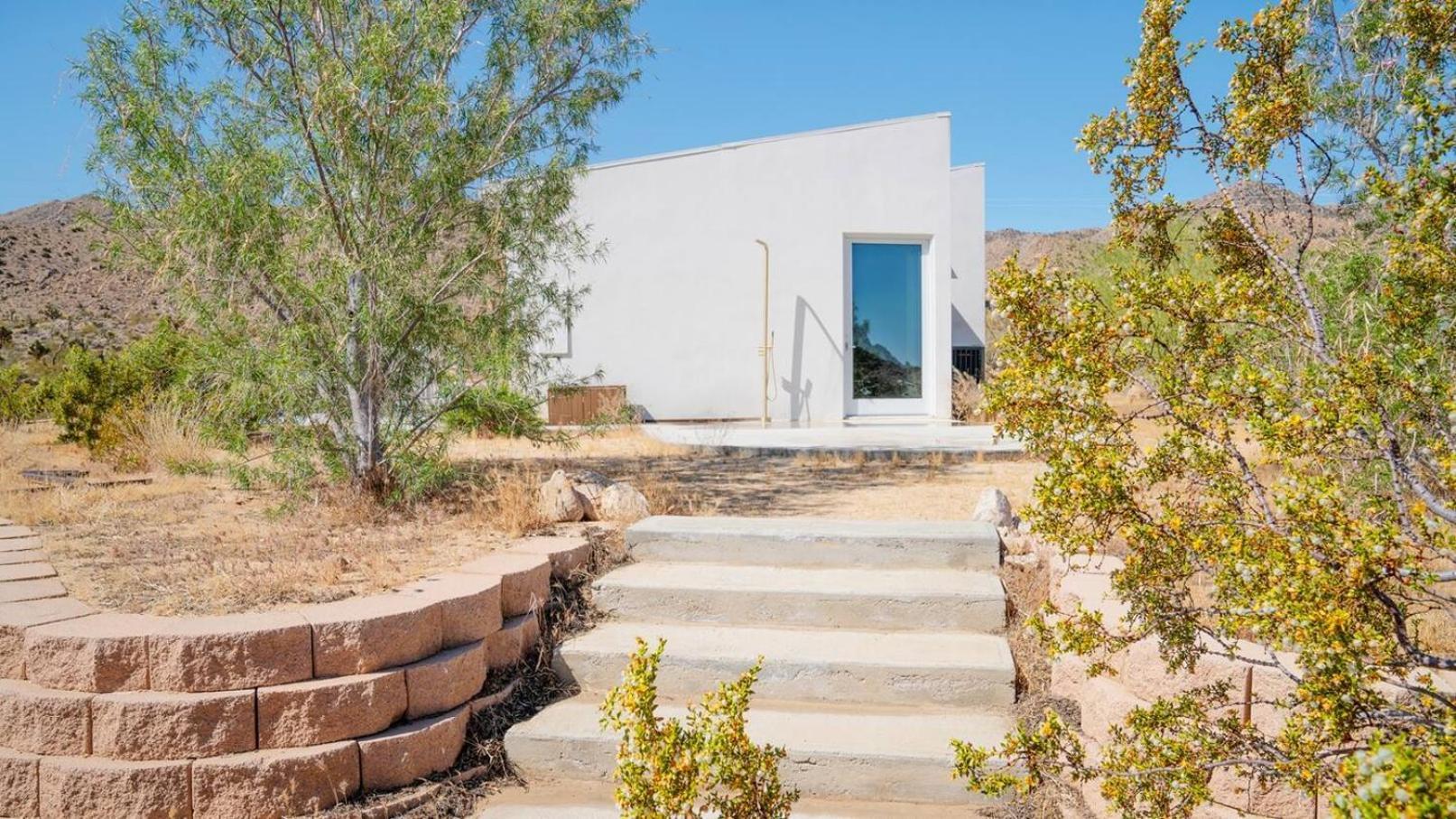 Experience Desert Serenity Gateway To Joshua Tree Luaran gambar